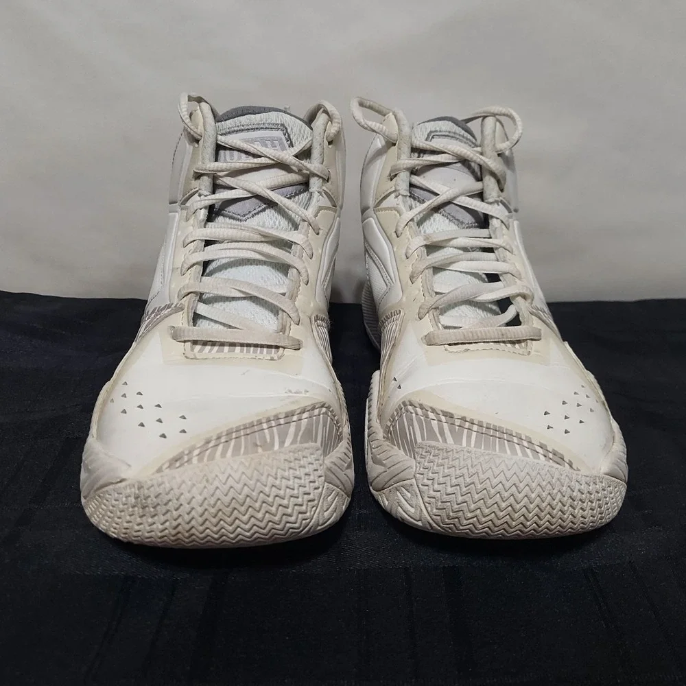 Moolah‎ Kicks Press Break White Basketball Shoes Kids Youth Size 4 213008001